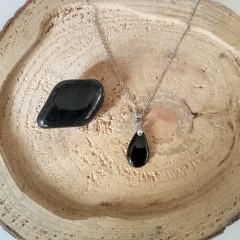 Náhrdelník s polodrahokamem, Obsidián