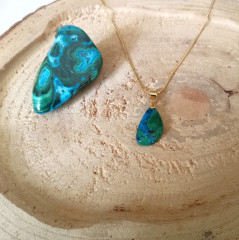 Náhrdelník s polodrahokamem, Chryzokol