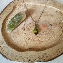 Náhrdelník s polodrahokamem, Zelený opál